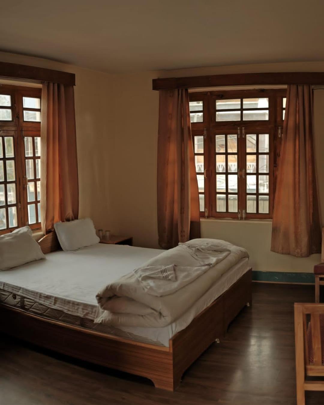 Hotel Lonchay Residency Leh Exterior photo